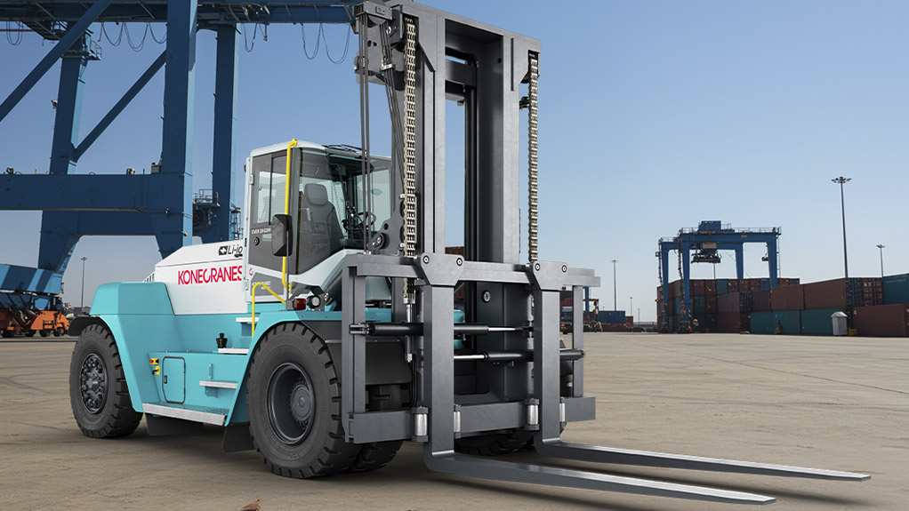 MiningWeekly's tweet image. Significant move to electric heavy lift equipment at SA ports, notes CFAO Equipment. 

𝘙𝘦𝘢𝘥 𝘵𝘩𝘦 𝘧𝘶𝘭𝘭 𝘴𝘵𝘰𝘳𝘺: ow.ly/2IGb50XwNgR

Find more industry-related news @MiningWeekly:ow.ly/71Zg50XwNgQ

#MiningWeekly #CreamerMedia #CMProductPortal #News