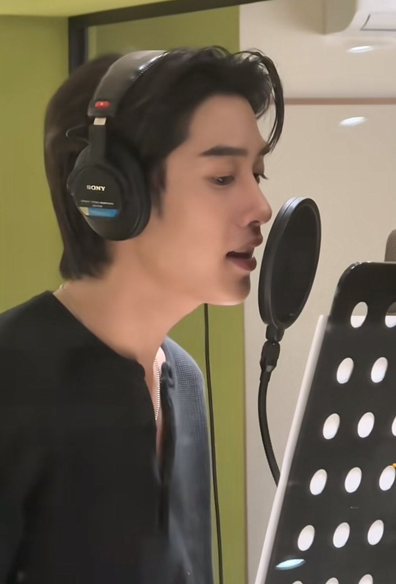 myfirstloveone's tweet image. มุมข้างพี่เติ้ลฆ่าคนได้จริงๆ