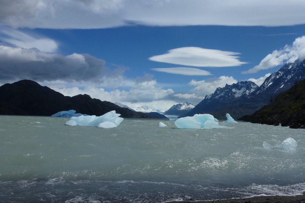 HelenRaywood's tweet image. #AlphabetChallenge
#WeekVforVowels
Icebergs