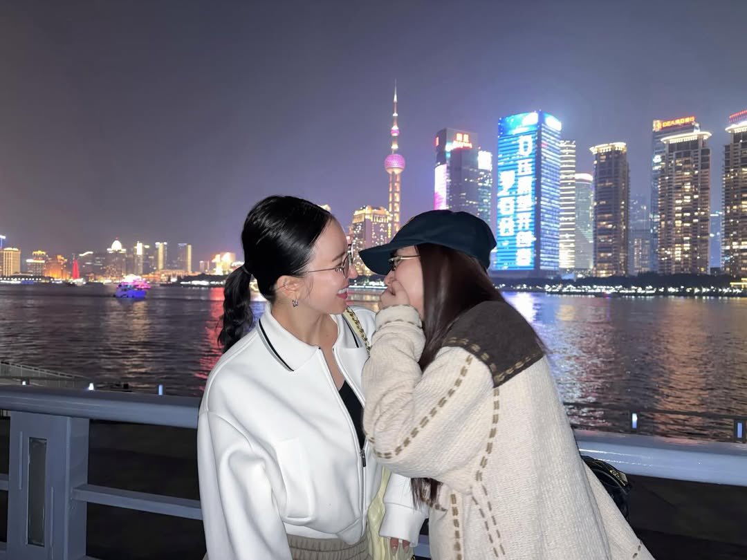 EnjoyjuneHomeTH's tweet image. หนูว่าในสมการนี้มีคนลื่นสองคน🙂‍↕️🙂‍↕️🙂‍↕️ เชื่อหนู หนูเรียนมา สาววายประสบการณ์ร้อยปี

#เอนจอยจูน #EnjoyJune