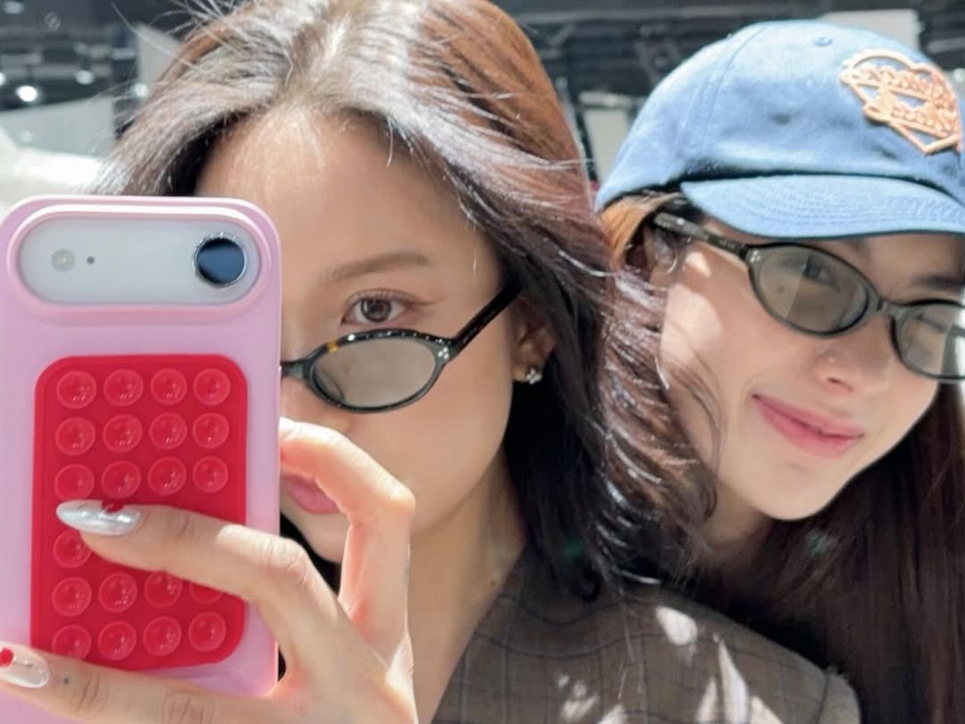 EnjoyjuneHomeTH's tweet image. หนูว่าในสมการนี้มีคนลื่นสองคน🙂‍↕️🙂‍↕️🙂‍↕️ เชื่อหนู หนูเรียนมา สาววายประสบการณ์ร้อยปี

#เอนจอยจูน #EnjoyJune