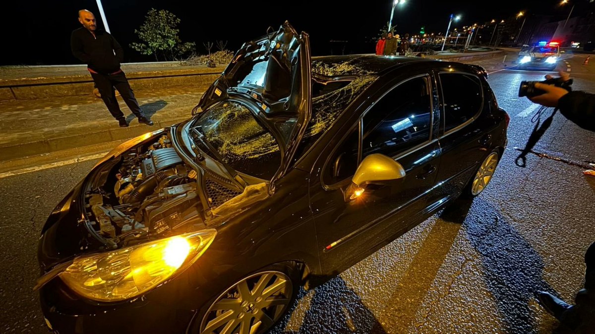 rizetakip.com/Haber/rize-de-…
Rize’de karşıya geçmek isterken otomobilin çarptığı genç hayatını kaybetti