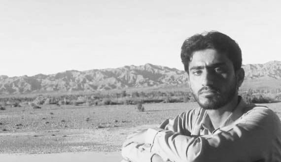 ZrumbeshUrdu's tweet image. گومازی: ڈیتھ اسکواڈ کے ہاتھوں اغوا ہونے والا نوجوان دلہا قتل، لاش برآمد

جمعہ، 28  نومبر 2025 / زرمبش اردو 

urdu.zrumbesh.com/23778/

کیچ: بلوچستان کے ضلع کیچ کی تحصیل تمپ کے علاقے گومازی سے دو روز قبل پاکستانی فوج اور ان کے تشکیل کردہ ڈیتھ اسکواڈ کے ہاتھوں اغوا ہونے والے نوجوان…