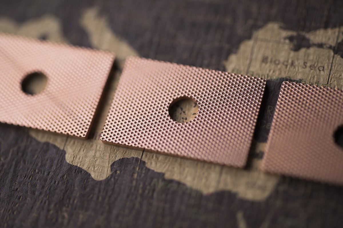 Diamond knurling

When processing flat parts, you can choose between square or diamond-shaped knurling.
The fineness and height of the knurling can also be adjusted.

nogatadenki.jp/works/1984

#flatknurling
#菱目ローレット
#平面ローレット
#野方電機工業株式会社