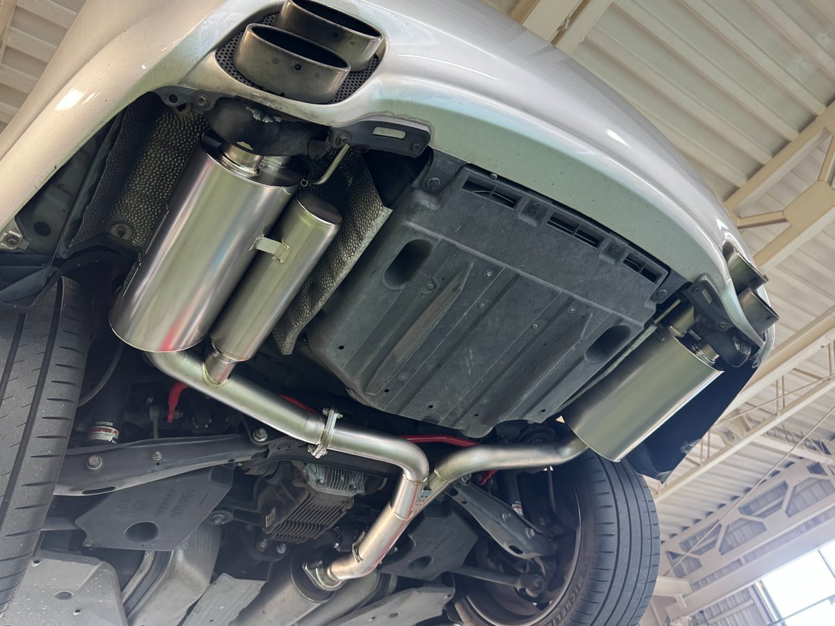 LEMS_JP's tweet image. 【IS F S様】

本日はチタンマフラー（リアピース）の取付でご来店いただきました。

チタンならではの軽さと高音質サウンドで、よりスポーティな仕上がりに✨

S様、ご来店誠にありがとうございました。

#isf #マフラー #チタンマフラー