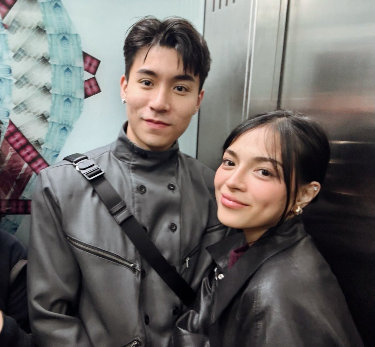 zellereen's tweet image. it’s insane how consistent they are abt this. they don’t flaunt, they don’t brag, they don’t overshare, but somehow the silence speaks louder than any soft launch ever could. they’re building, growing, choosing each other in ways na mas solid kaysa sa kahit anong ingay.