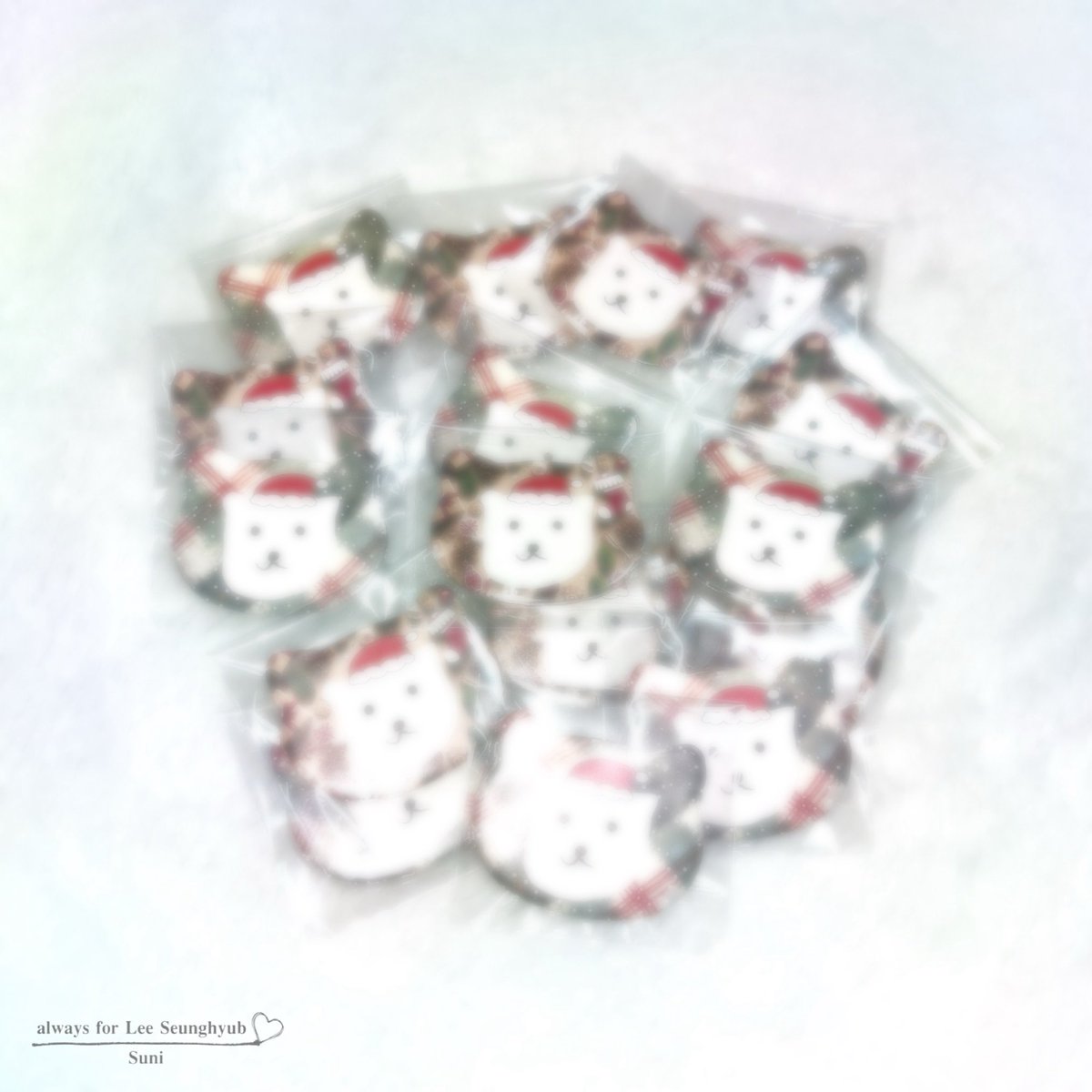 ❤️‍🔥&amp;CON4 ENCORE 공연 기념 나눔❤️‍🔥
⭐︎키링
⭐︎포카
⭐︎지곰 크리스마스ver. 캔뱃지

자세한 정보는 추후 공지 예정!
엔피아들 많관부😎🫰

#이승협 #차훈 #김재현 #유회승 #서동성 #엔플라잉 #엔피아 #NFlying #NFia