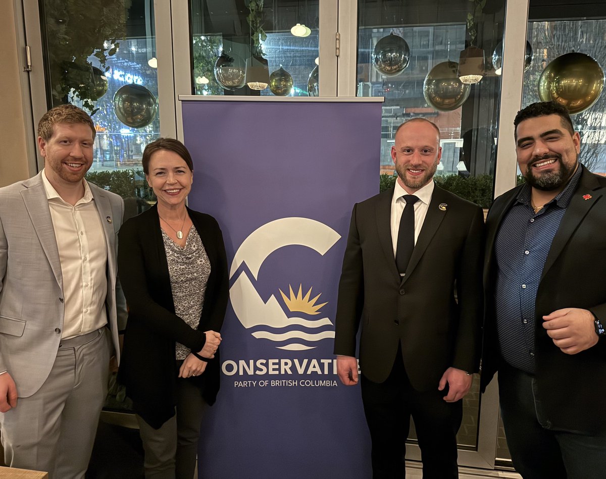 MauroAFrancis's tweet photo. SOLD OUT &amp; buzzing!

Tonight’s Burnaby North @Conservative_BC Christmas Party, featuring a powerful keynote from @NVanCaroline, showed the movement is ready for a clear vision and a stronger BC! https://t.co/kefcLhn6K6