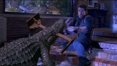 ワニちゃん あのシュワちゃんに襲いかかるワニが見れる！録画しなきゃ！