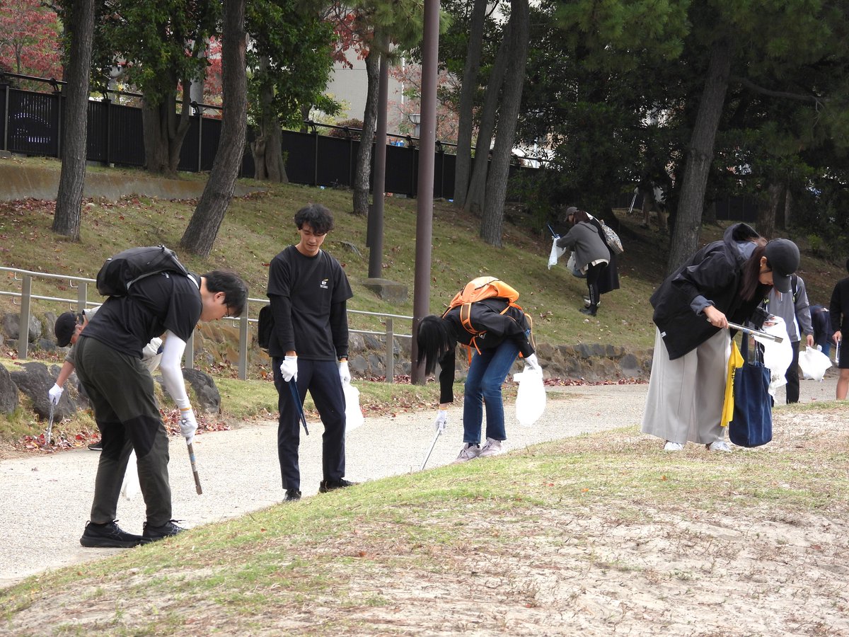 11/8（土）お台場でクリーンアップ完了！
社会貢献活動、EY Ripplesの一環で仲間と環境保護に取り組みました🌱
曇り空→秋晴れ☀️ ごみ拾いで体もポカポカ！
こうした活動からも、より良い社会へ貢献ができる職場です。
#EYJapan #EYRipples #SDGs #働く #お台場 #クリーンアップ