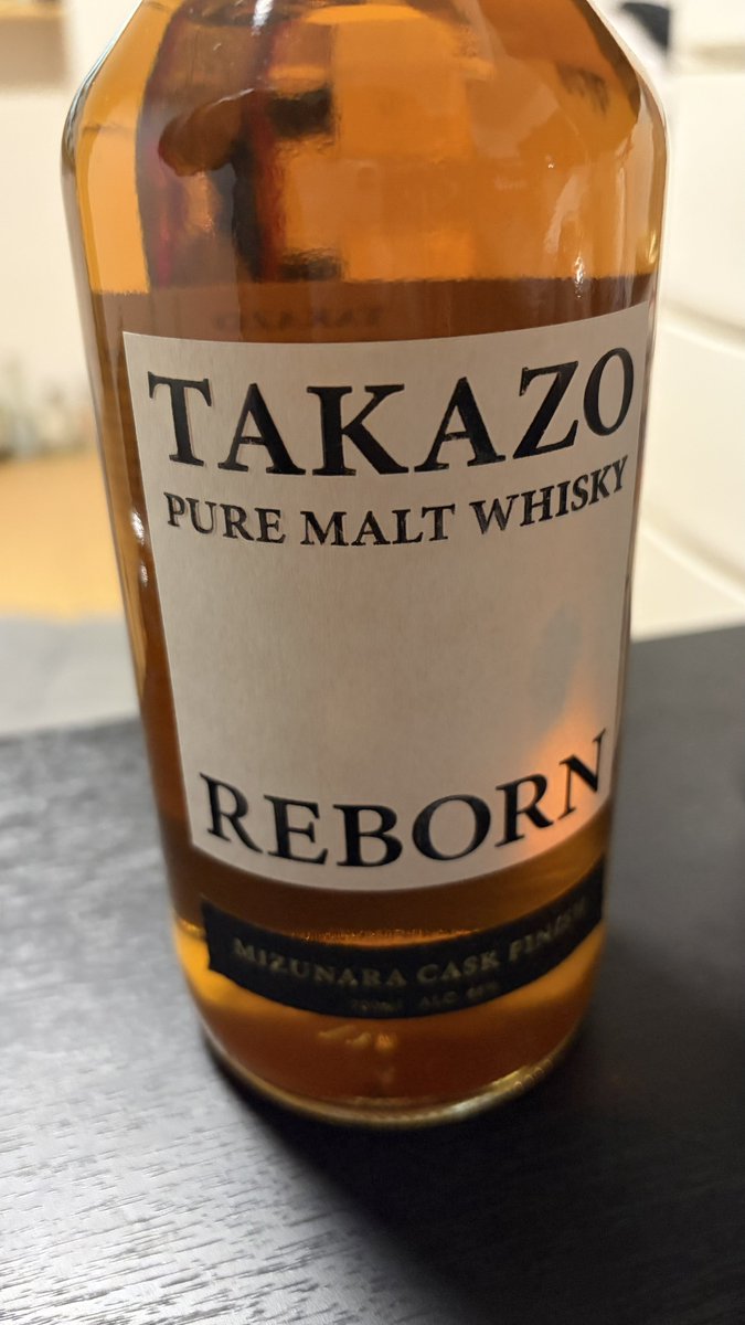 평가 좋아서 이거도 사봣는데 나중에 마셔봐야겟군