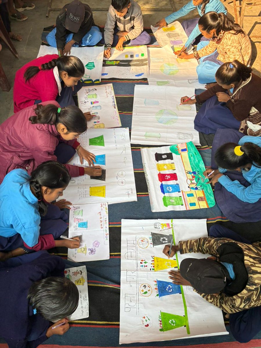 cityofpatna's tweet image. स्वच्छता ड्रॉइंग प्रतियोगिता 🎨♻️

आर्य सांस्कृतिक मध्य विद्यालय, पटना सिटी अंचल में आयोजित इस कार्यक्रम में छात्रों ने वेस्ट सेग्रीगेशन पर रचनात्मक ड्रॉइंग बनाकर स्वच्छता का संदेश दिया।

#Wastesegregation #CleanPatna

@SwachhBharatGov @UDHDBIHAR @mlkhattar @tokhansahu_bjp