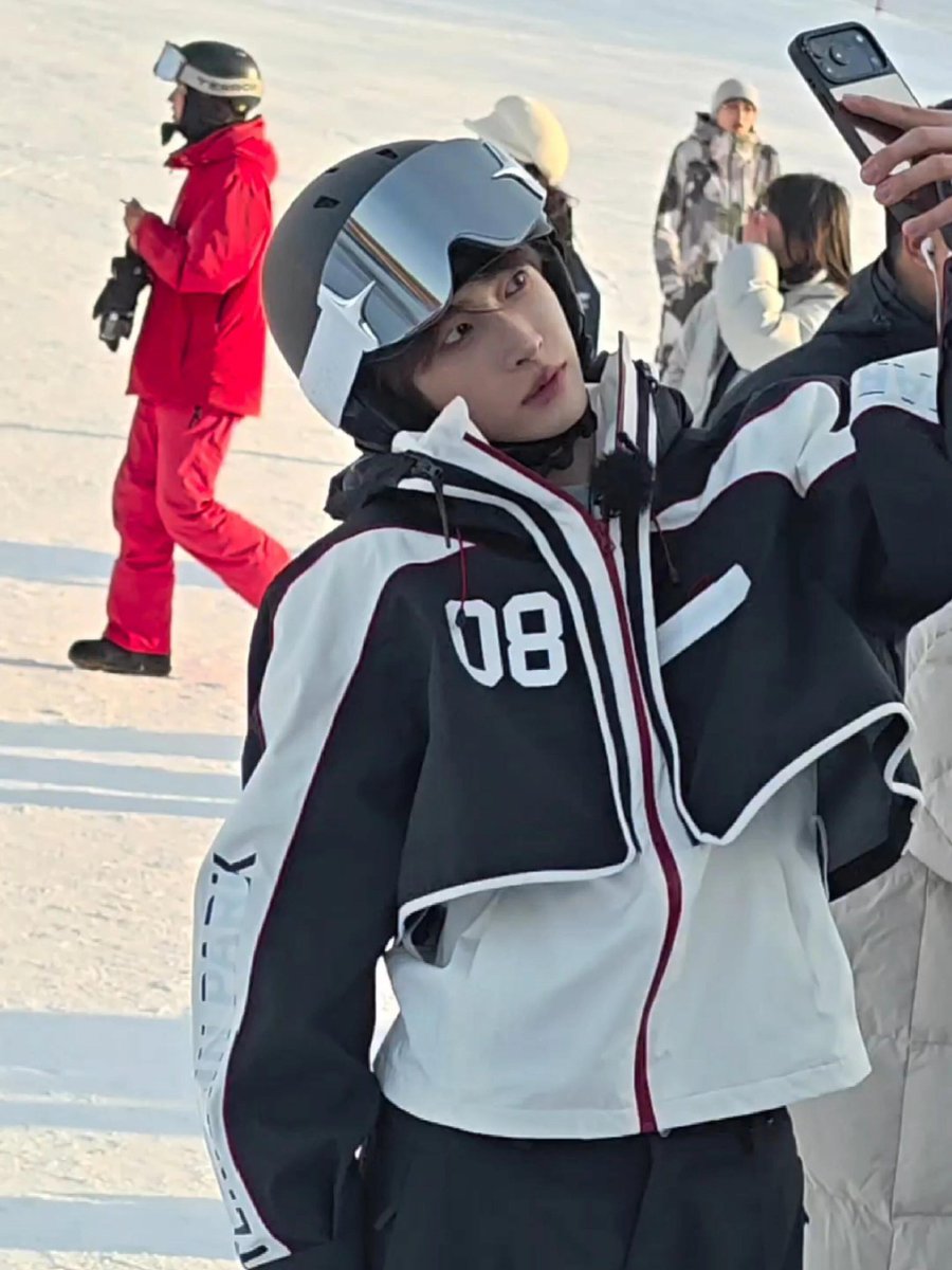 G_Charlie_Liuyu's tweet image. 20251128  Selfie Time🤳🏻
Cr.烨子爱听歌 

#LiuYu #刘宇 #リュウユ
#리우위 #หลิวอวี่ #LưuVũ