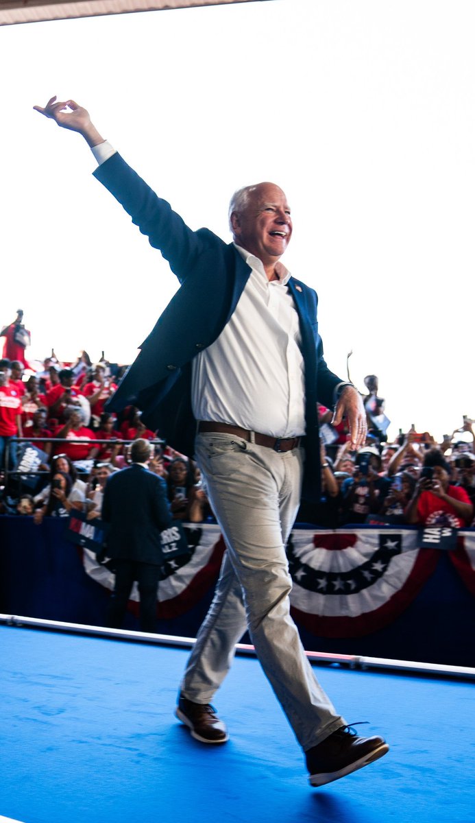 IfindRetards's tweet image. Gay and retarded