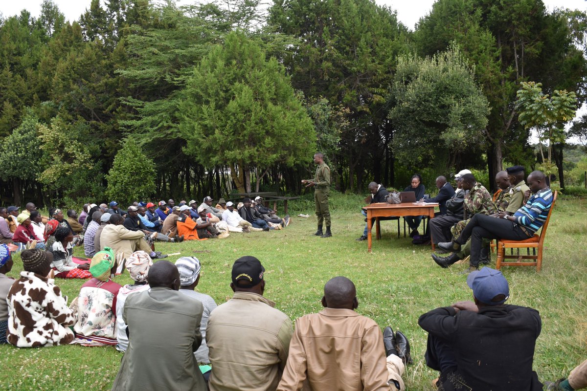 NgarendareT's tweet image. Strong communities drive lasting conservation 💪
Through training, alternative livelihoods, and environmental education, we empower local communities to become champions of nature.

When communities thrive, conservation succeeds.
#CommunityDevelopment #SustainableLivelihoods
