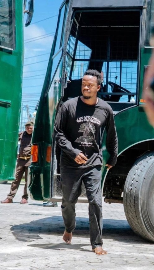 Mike Chivala ni moja pia ya vijana ambao wamebakishwa ndani na niffer tuendelee kuwapazia Sauti 
#FreeMike