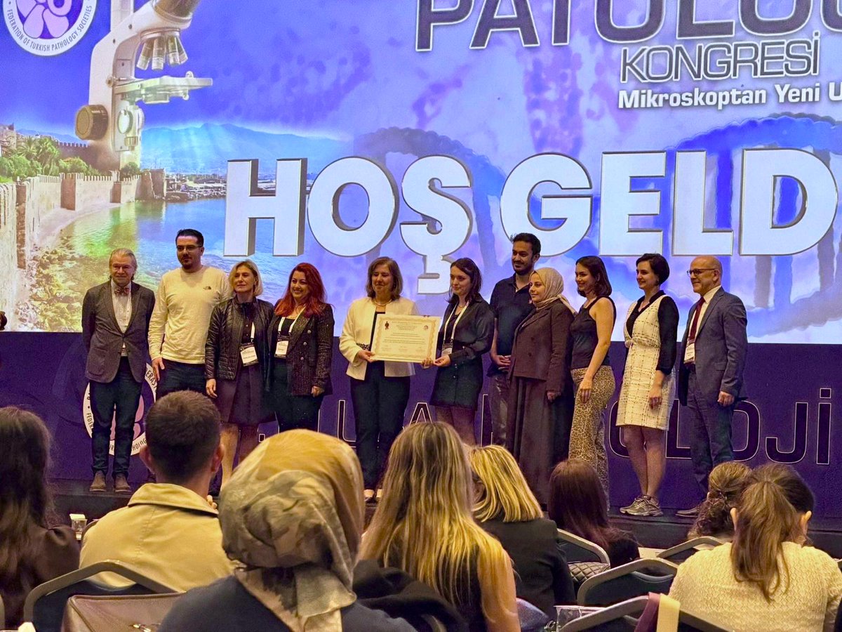 cumunivkurumsal's tweet photo. 📌Tıp Fakültesi Tıbbi Patoloji Ana Bilim Dalına Akreditasyon Belgesi Takdim Edildi
https://t.co/FJ7rq0Tb3u
#sivascumhuriyetüniversitesi
#tıpfakültesi
#akredite https://t.co/V6yM6qVb4B