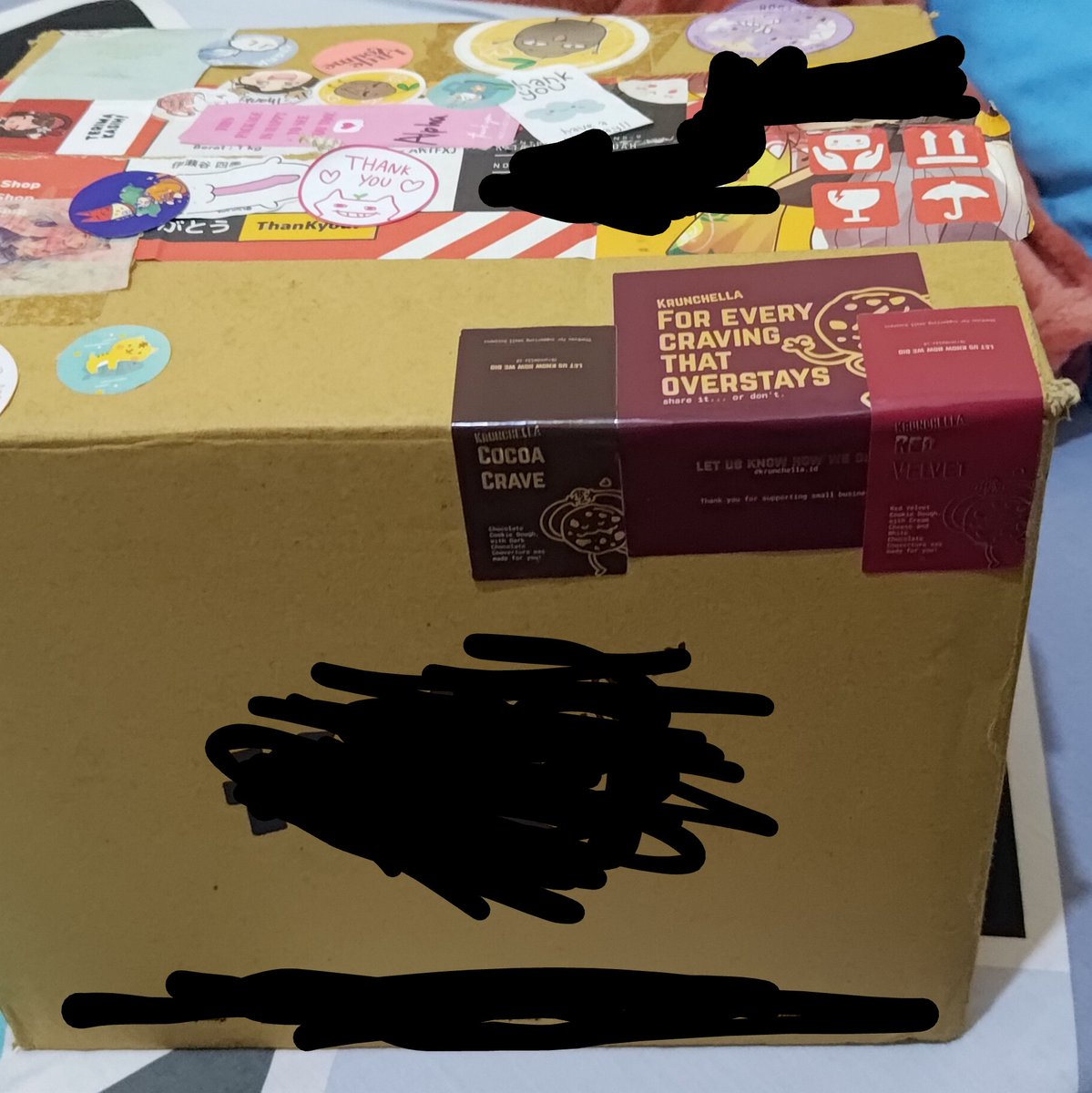 AllphZe's tweet image. Paket cookies dari #Krunchella by @/akuBearuaNK dah sampai🤤

PO lagi setelah ketagihan pas beli di CF. Paketnya sampe tanpa difoto langsung ludes, stiker label langsung diamankan (semoga bisa PO sampe sekardus gede😁)