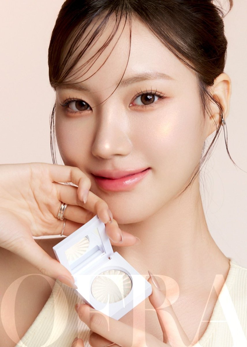 cosme_nyamo's tweet image. #RT이벤트 

300팔이 되어 RT이벤트 가져왔어요🥹
#RT + #FOLLOW 하신 한 분께 오프라 하이라이터를 드립니다❣️(일회성 팔X)
색상 선택 가능해요!
당발 12월 31일✨️

참저삭 300rt