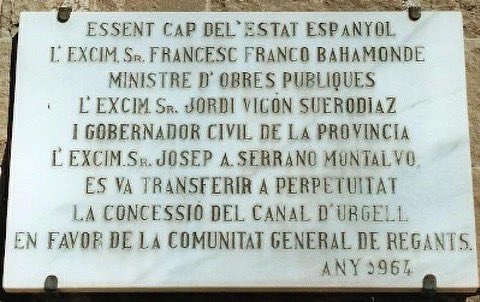 NorbertoPico's tweet image. Desde 1964 se emitieron programas en catalán en @rtve
Desde los años 40 se editaban libros y artículos en la prensa. 
Hubo cátedras de catalán, gallego y vasco en las universidades.
El régimen del 78 se reafirma sobre mentiras. La de la prohibición de las lenguas es otra más.
