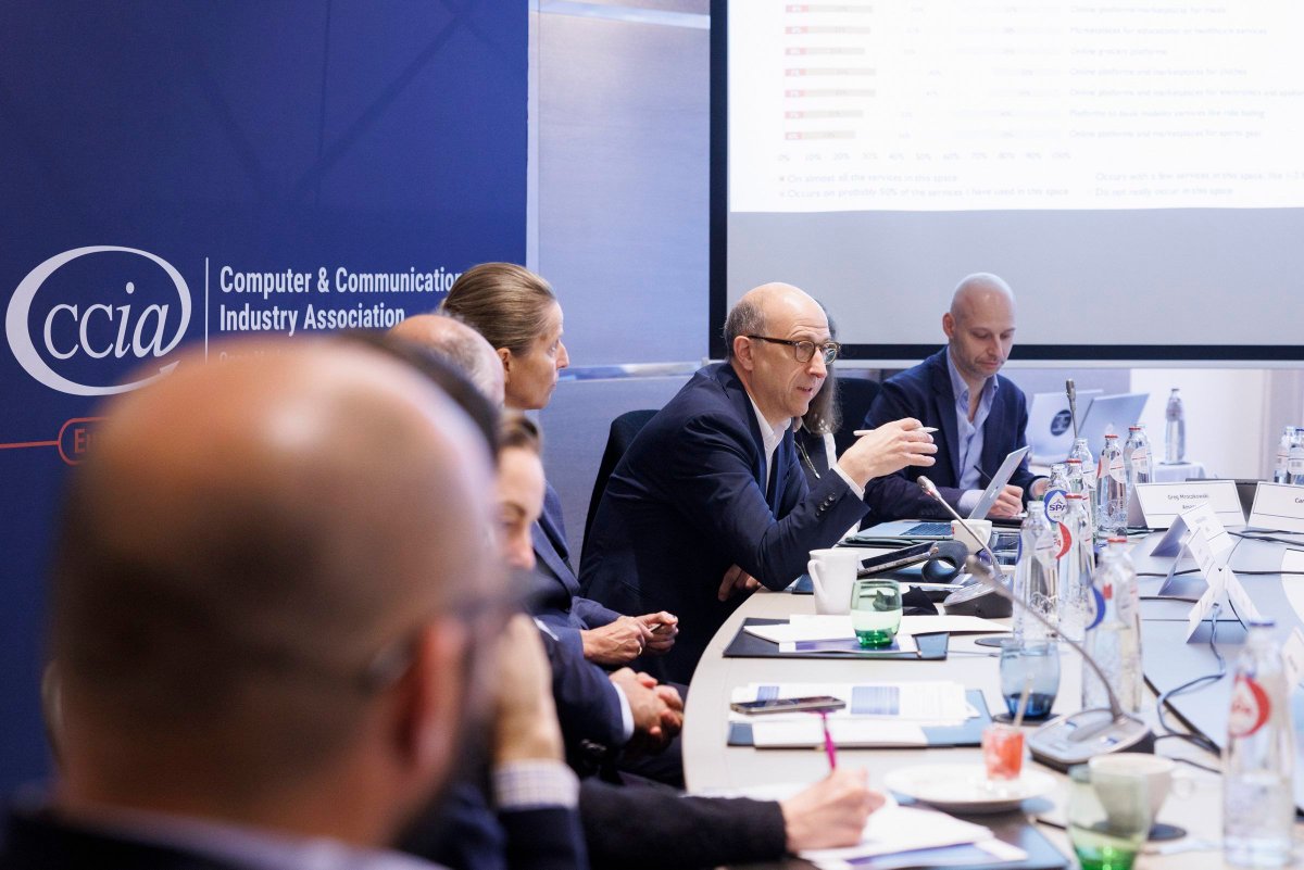 How does online #personalisation enhance the #consumer experience? 🤔 

Last week, we hosted a roundtable on the benefits of personalisation, #DigitalFairnessAct, and how Europeans experience dark patterns. 

👉 Event write-up and full photo album here:  ccianet.org/articles/onlin…