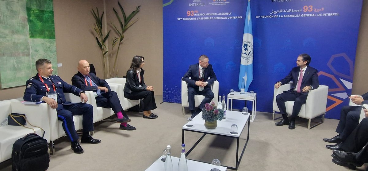 Polska policja uczestniczy w Zgromadzeniu ogólnym Interpolu w Marrakeszu. 

W czasach wzmożonych zagrożeń silna współpraca policyjna koordynowana przez <a href="/INTERPOL_HQ/">INTERPOL</a> staje się coraz bardziej niezbędna.