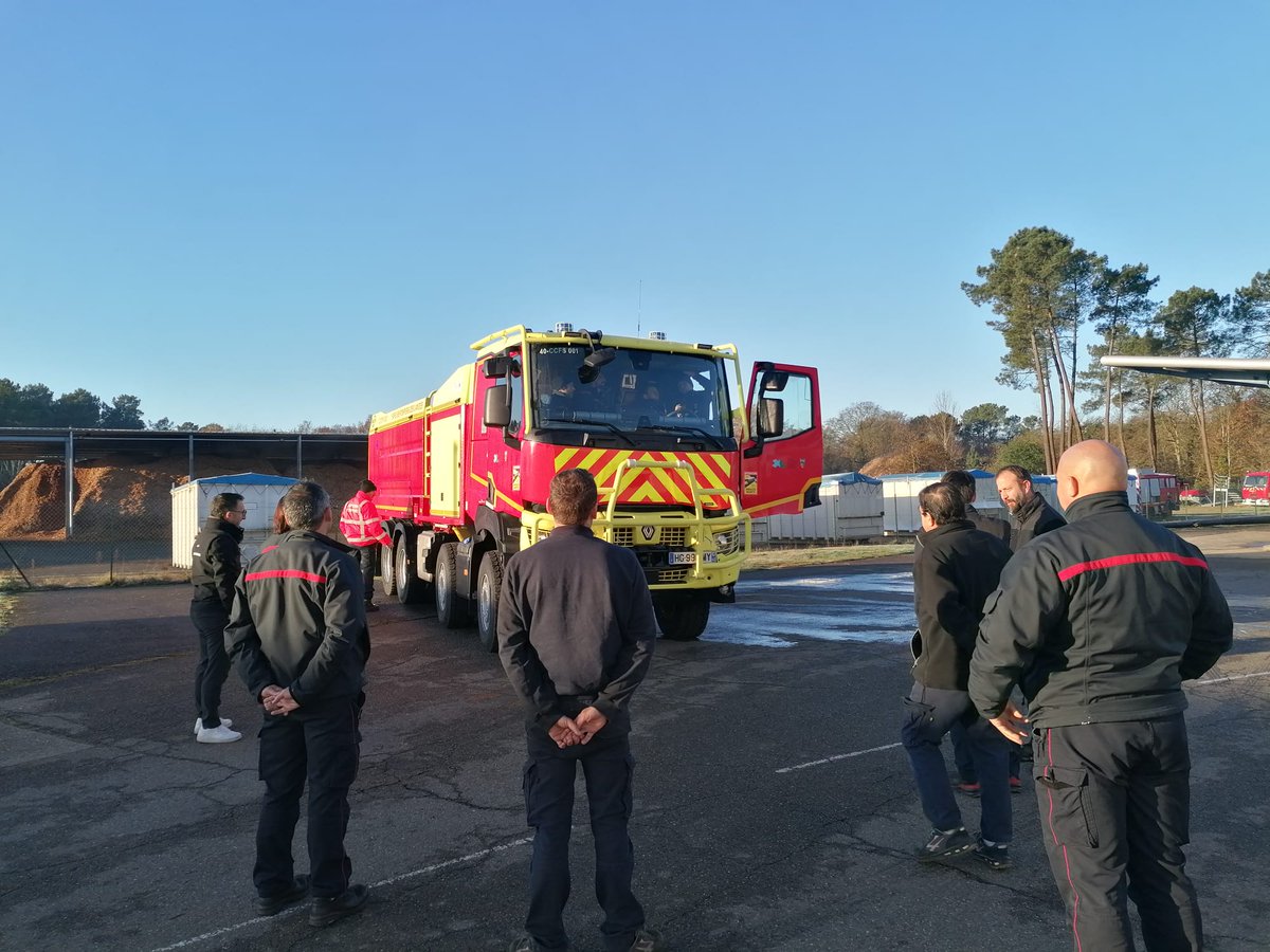 Sapeurs-pompiers 40 tweet media