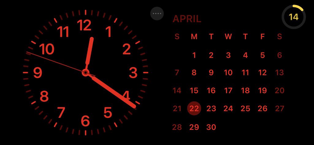 Flicky0ps's tweet image. Yall phone ever did this?