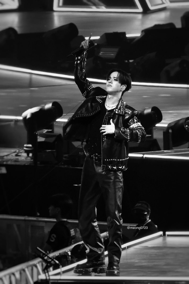 251128

#윤재혁 #YOONJAEHYUK #ジェヒョク
#트레저 #TREASURE