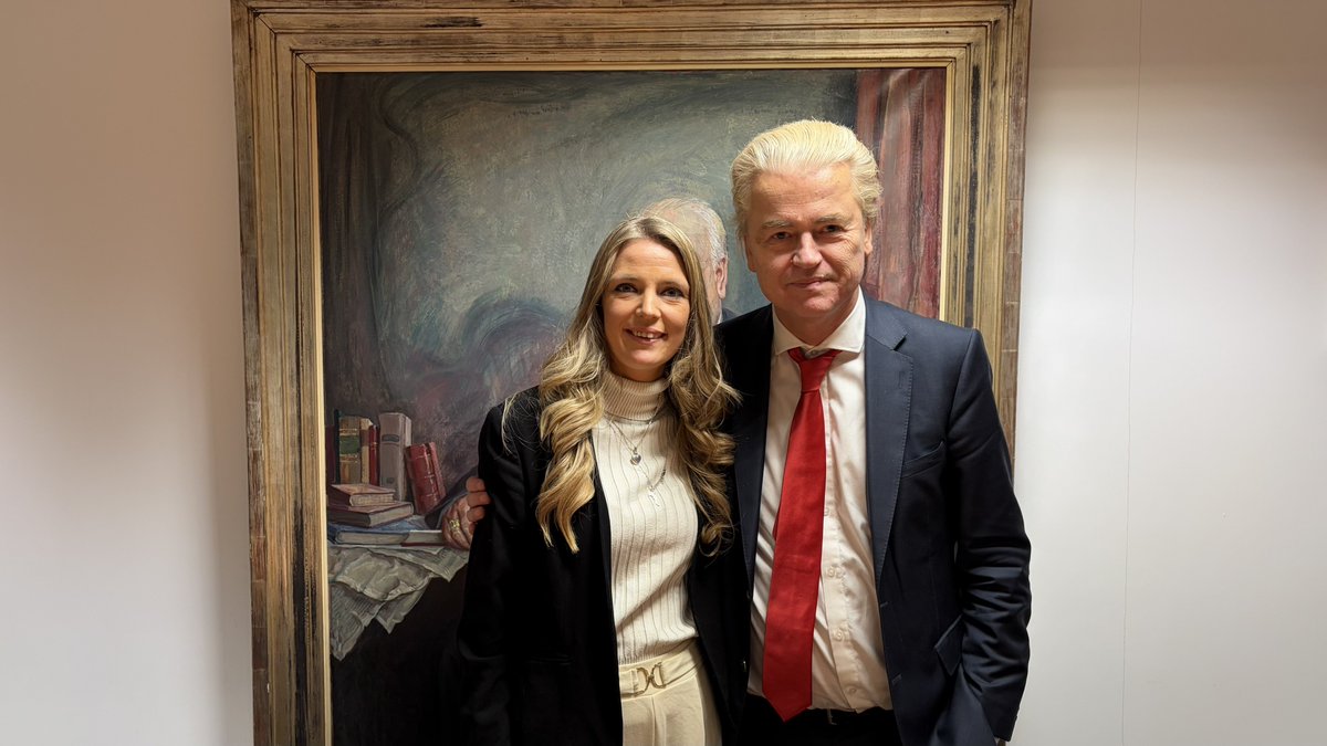 geertwilderspvv's tweet image. Gefeliciteerd en heel veel succes Nicolle Abeling, bij de komende gemeenteraadsverkiezingen in Maastricht in maart 2026 als lijsttrekker van de PVV! 

#PVV #Maastricht