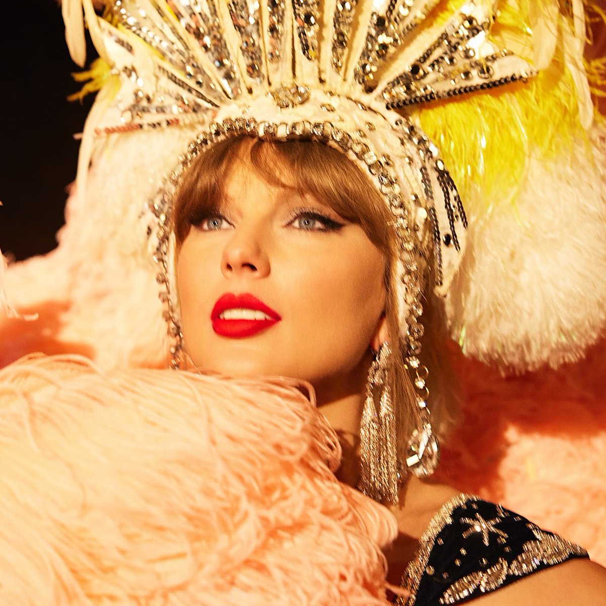 swiftpage13's tweet image. 🇺🇸Opalite on US Radio (27/11/2025)  
Pop
18.(=) Opalite
Spins: 4817 (+97)
Audience: 12.767M (+0.199M)

HAC
12.(=) Opalite
Spins: 2238 (+41)
Audience: 8.016M (+0.164M)