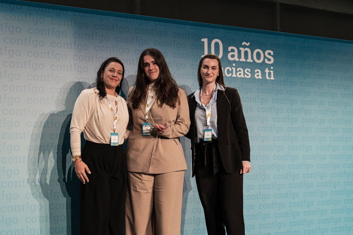FerranMartn2's tweet photo. @aranzadilaley editorial referent en l’àmbit legal, ens ha premiat a Martin Bou-advocats com a despatx pioner en la incorporació de la IA en el sector jurídic: molt contents per aquest reconeixement, que posa en valor l’aposta del nostre despatx per la innovació i la tecnologia https://t.co/OSXMugMQDc