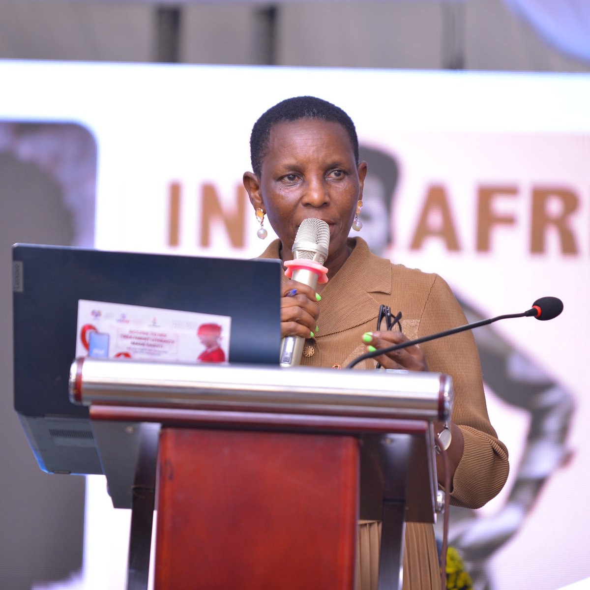 MbararaUST's tweet photo. Ms. Flavia Kyomukama, ED of National Forum of People Living with HIV/AIDS Networks Uganda (NAFOPHANU), shared her journey living with HIV since 1994, highlighting resilience, courage, and the transformative power of community support at the ongoing Day 3 of the #NHAS25 happening @MbararaUST Pharmacology Grounds.
From fear & stigma to advocacy, she embodies the lived experience driving Uganda’s HIV response.
#EndAIDS2030Ug