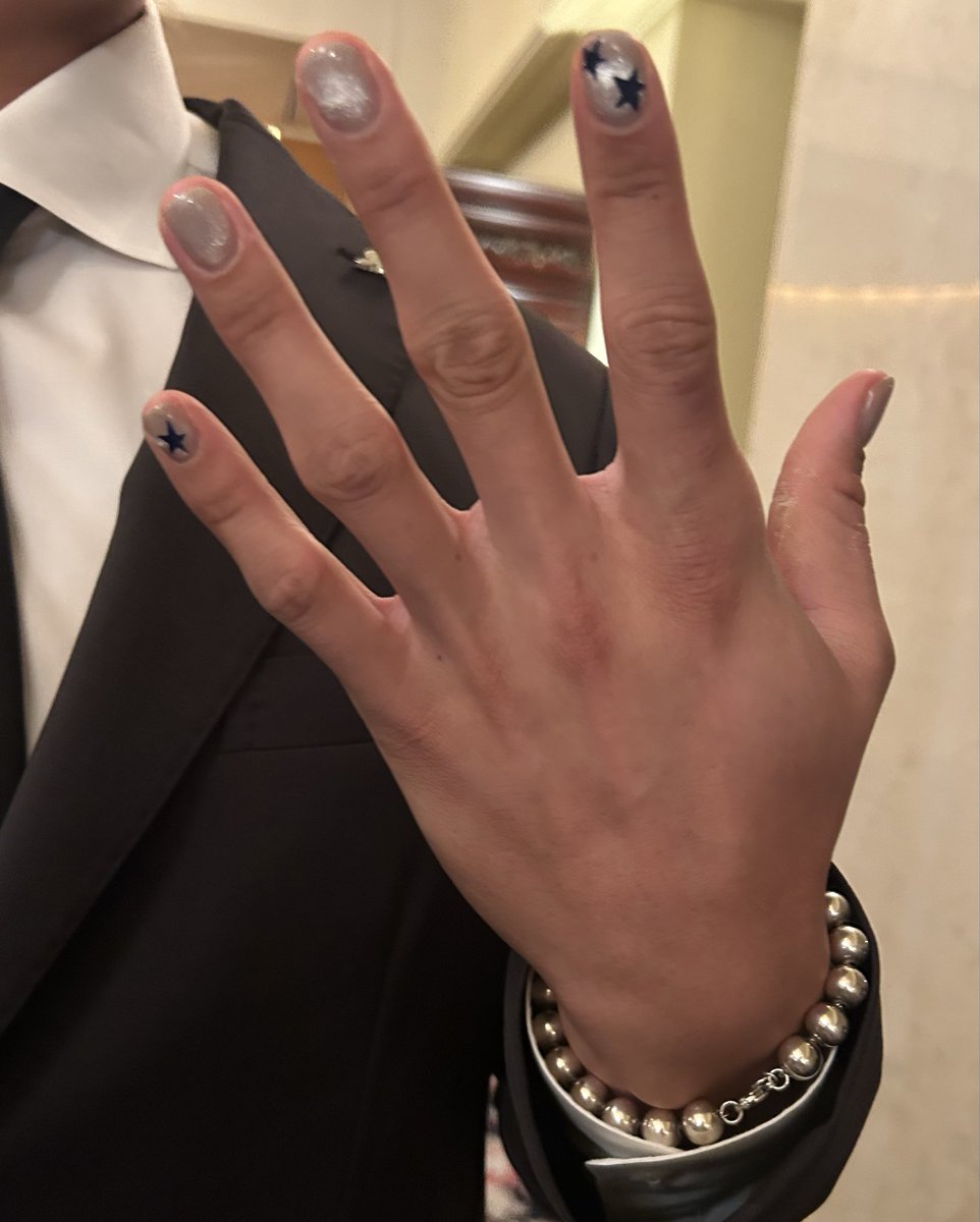 nhoshi_nikkan's tweet image. 山本選手のネイルはマグネットの星柄ネイルに変わっていました🌟