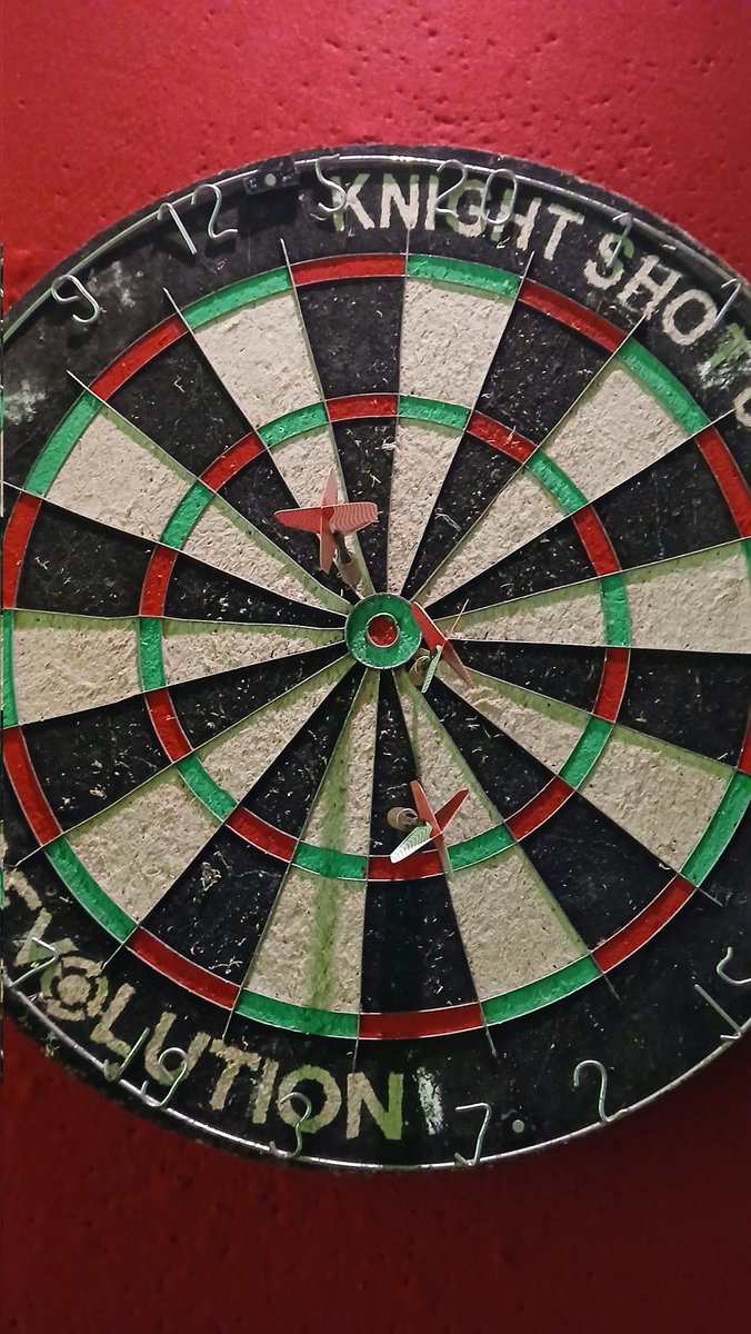 imranSa11984161's tweet image. DARTING GAME : Playing rhe Dart game after ages in Bahrain. And with many trying i managed get hold of my game back again with some good scoring! #GameMode #Darting #Immi76 #TravelVlog #DailyVlog #ManamaCity #Bahrain🇧🇭