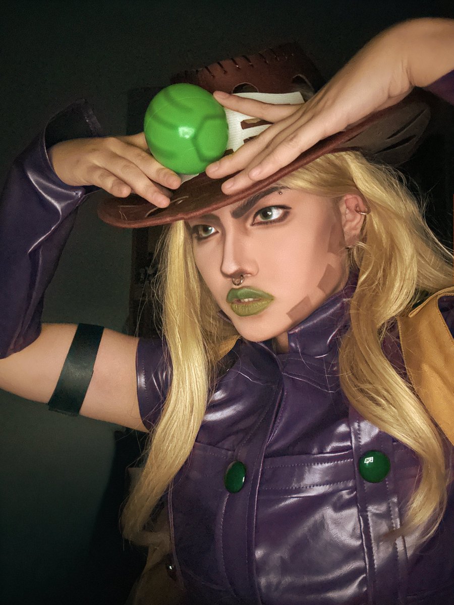 #jjba 
Gyro zeppeli cosplay 🧸