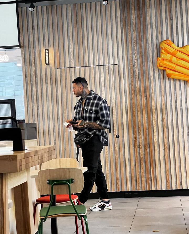 Good morning all  #$ubs it's You Task Friday Hit🔥🔥 Feet and Nike Sneaker to sniff Cam Session  DM with Task for my eatery breakfast $25 Throne:throne.com/drone00/item/6… and BTC Wallet : bc1qt93eaf4effy3erfu0a8j3hgkl5y6h3hqesswez