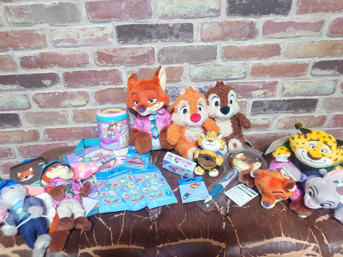 欲しいのは一通り買えた😆 缶バッジ、シクレ出た！