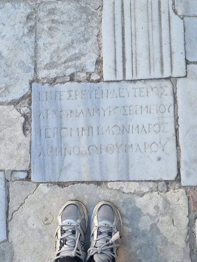 antiksehirler's tweet image. 🏛️ Side - Antalya 🏛️

Side antik dönemde Pamfilya Bölgesinin en önemli liman kentidir. M.Ö. 8 yy dayanan bir tarihe sahiptir. Nar anlamına gelen “Side” ismini Luviceden almıştır. 
📸 ulkuyuuksel 📸

#sehrininfarkınavar #side #antalya