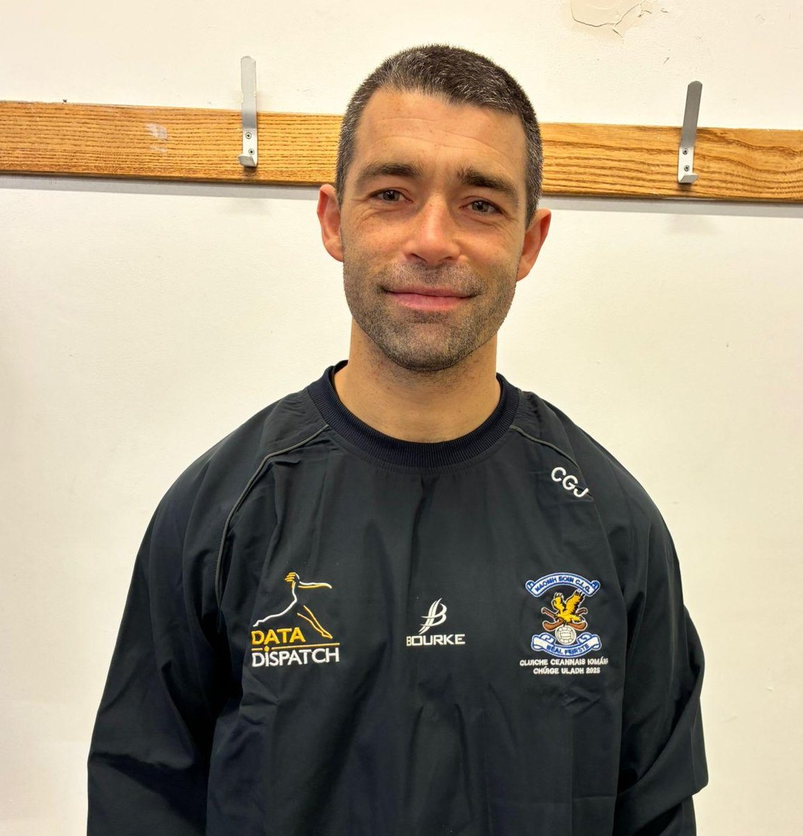 GRMA to Data Dispatch, and to <a href="/gerrobo/">Gearóid Robinson</a> and Sean Robinson, for their kind sponsorship of new windcheaters for the senior panel - gratefully accepted on behalf of the team by joint captain Ciarán Johnston 🔵⚪🔵