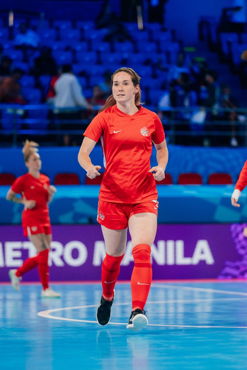 CanadaSoccerEN's tweet photo. All set!
🇨🇦 🇪🇸
#FFWWC https://t.co/3wFKWtv3mu