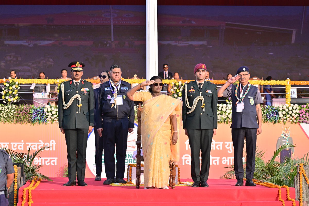 rashtrapatibhvn's tweet image. President Droupadi Murmu graced the closing ceremony of the Diamond Jubilee Celebrations of Bharat Scouts and Guides and addressed its 19th National Jamboree at Lucknow, Uttar Pradesh. The President said that it is a matter of pride that Bharat Scouts and Guides has been guiding…
