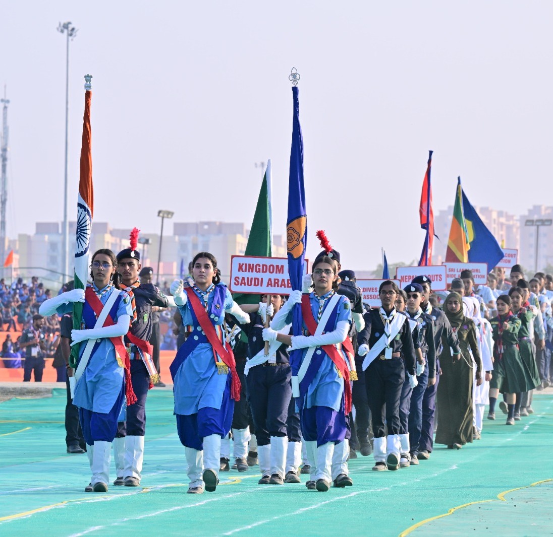 rashtrapatibhvn's tweet image. President Droupadi Murmu graced the closing ceremony of the Diamond Jubilee Celebrations of Bharat Scouts and Guides and addressed its 19th National Jamboree at Lucknow, Uttar Pradesh. The President said that it is a matter of pride that Bharat Scouts and Guides has been guiding…