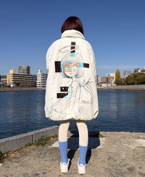 世紀末『終末』コート ⁡███████ █████ 油性マジック、布絵の具を使用しています。 ███████ 少しだけ 強くなれるように █████少しでも 強くなれるように あなただけの やわらかな █████ 特攻服に なりますように ⁡ #泣かないで終末