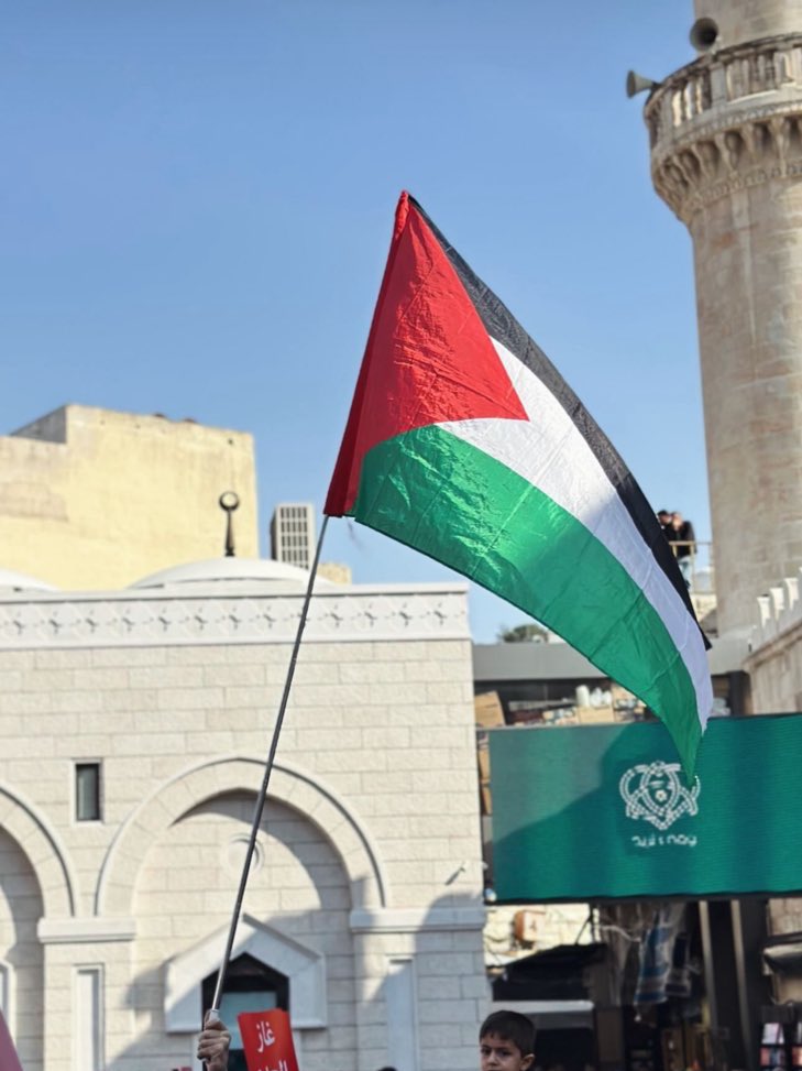 خديجة الدعجـة tweet media