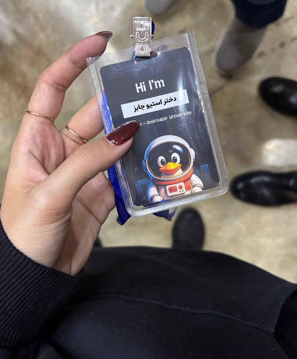 دختر استیوجابز tweet media