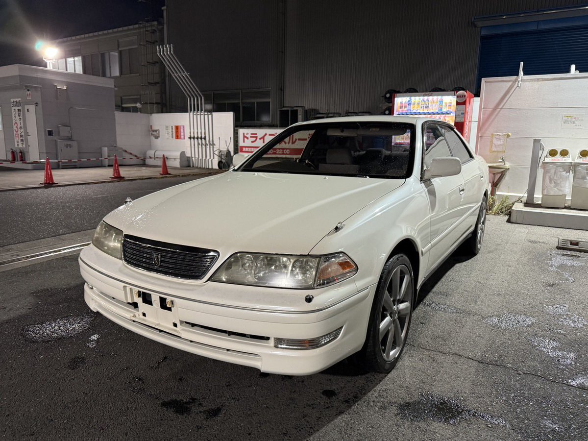 XXXsix9ineXXX's tweet photo. マークII売ります！！
純正後期　グランデレガリア(3灯ヘッドライト)
プリウス電ファン、他ノーマル　
16万キロ　綺麗な方！
限定車です一応☹️☹️
予備検渡し、全国納車可
足車兼載せ替えベースで！
『44.9万』
神奈川より
#車売ります　#ドリ車売ります
#マークII #拡散希望 https://t.co/f7E5cqqCi3