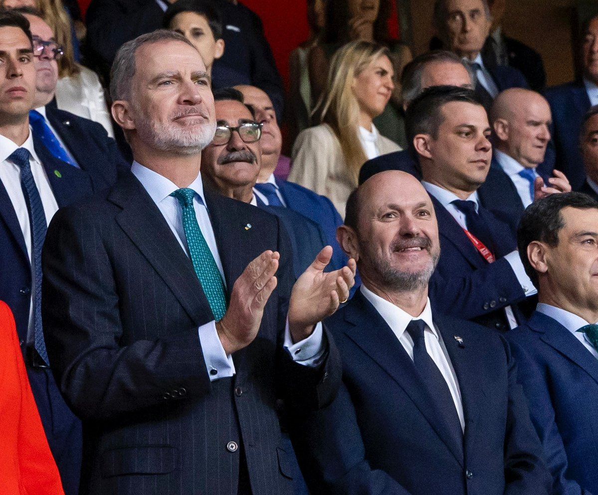 rfef's tweet image. SM el Rey Felipe VI asistirá a la vuelta de la final de la UEFA Women’s Nations League en el estadio Metropolitano de Madrid.

@CasaReal ha confirmado la presencia del monarca en el partido decisivo ante Alemania.

ℹ️ rfef.es/es/noticias/sm… 

#UWNL | #JugarLucharYGanar