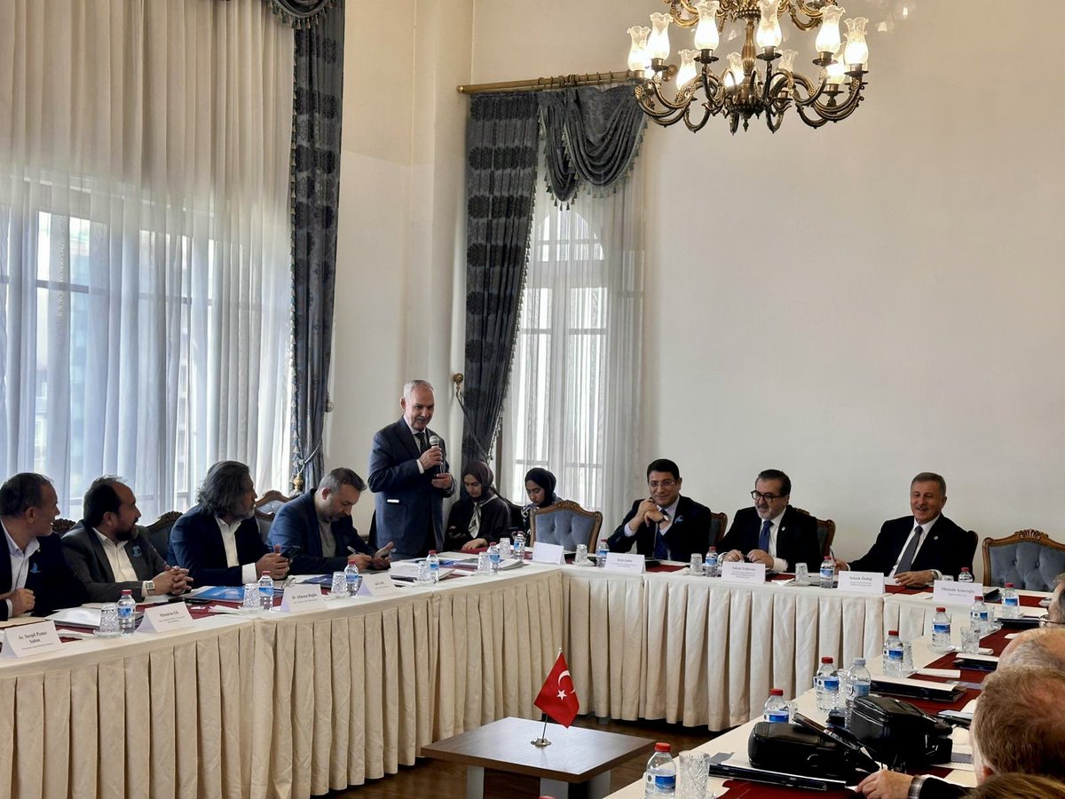 avidrissahin's tweet image. Doğu Türkistan İnsan Hakları İzleme Derneği (ETHR) tarafından düzenlenen “Türkiye’nin Risk Altındaki Tedarik Zinciri: Uygur Zorla Çalıştırması ve Küresel Yaptırımlar” çalıştayına katıldım.

Uygur Türklerine yönelik zorla çalıştırma iddialarının ele alındığı bu önemli toplantıda,…