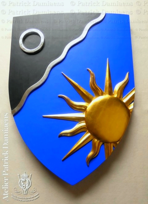 heraldicinwood's tweet photo. Just picked up at the coloring/gilding Studio. A 3 feet high heraldic shield of Mr. Chr. Murray from Virginia, USA.
An impressive one, a super high quality finish. #coatofarms #heraldry #wappen #familienwappen #blason #armoiries #familiewapen #familycoatofarms #familycrest https://t.co/VnJEQIX9U5